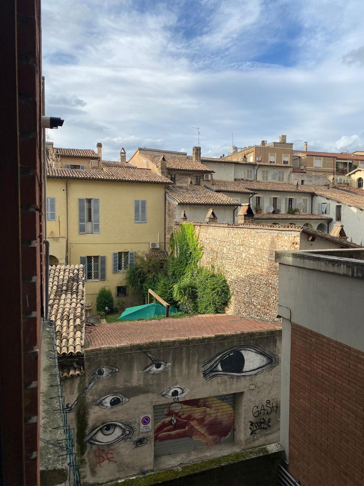 Appartamento La Spiaggetta Foligno Bagian luar foto